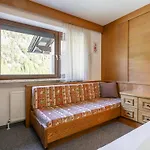Haus Daniela Дом отдыха Зёльден