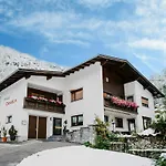 Haus Daniela * Зёльден